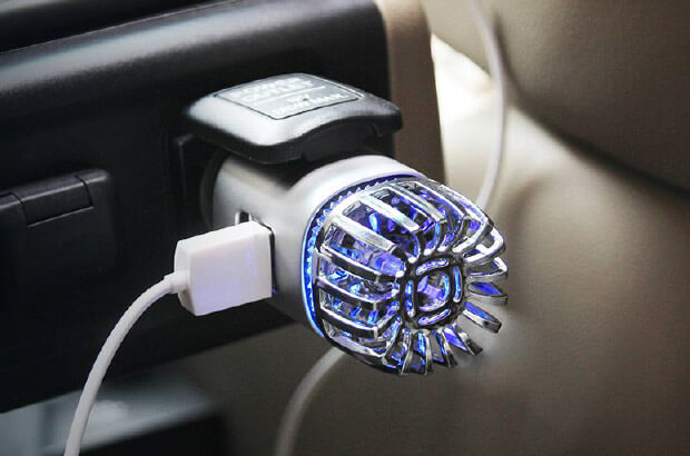 2 usb порта улесняват зареждането на вашите мобилни устройства 2 usb порта улесняват зареждането на вашите мобилни устройства